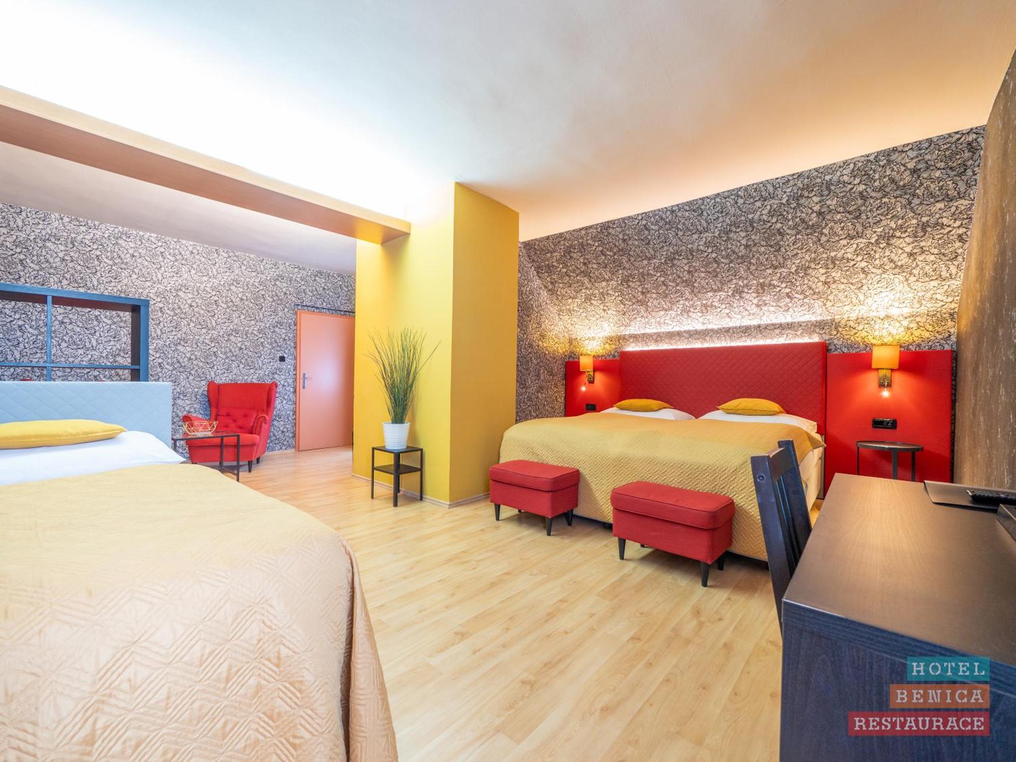 Hotel Benica Benesov  Kültér fotó