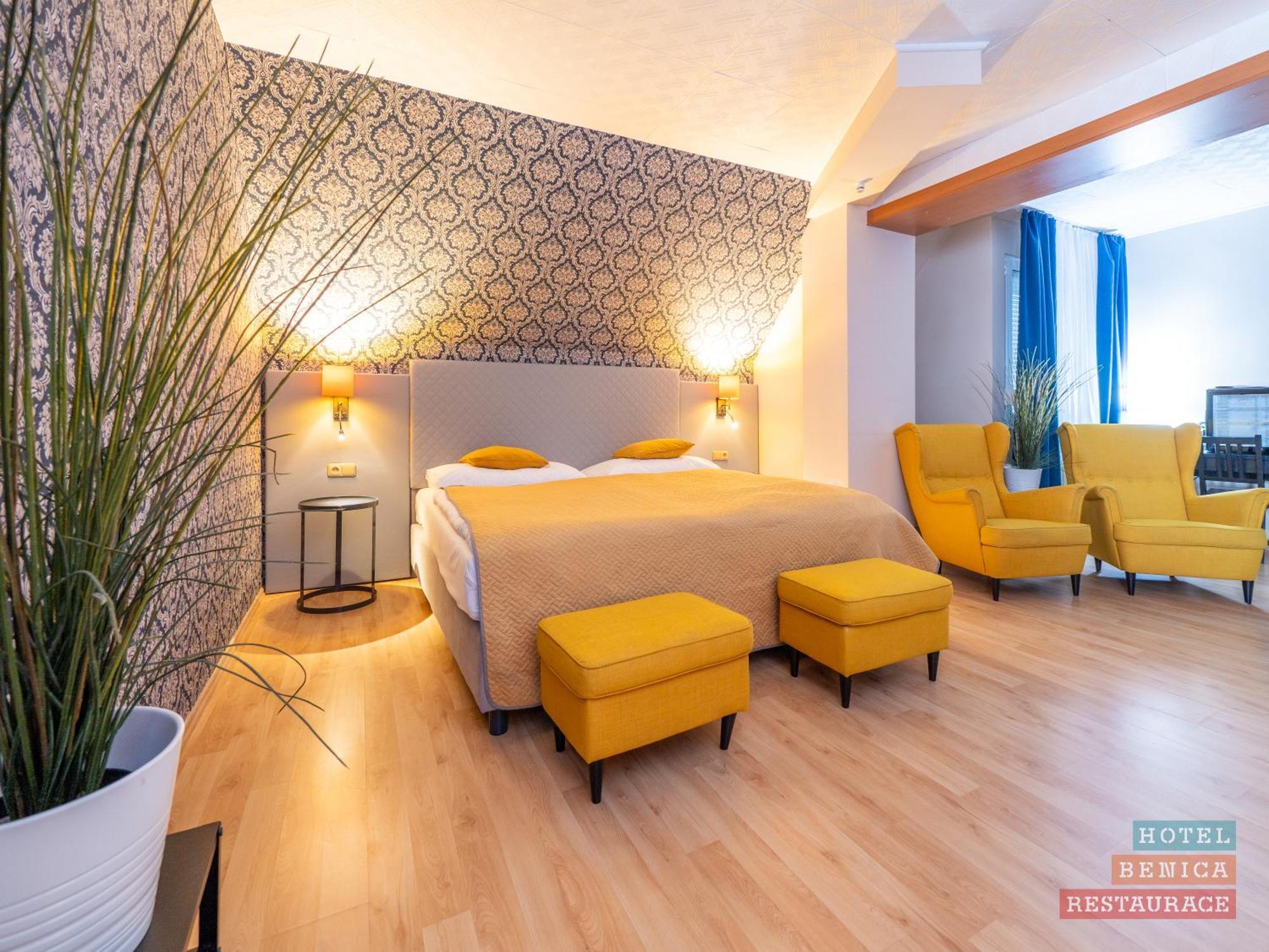 Hotel Benica Benesov  Kültér fotó