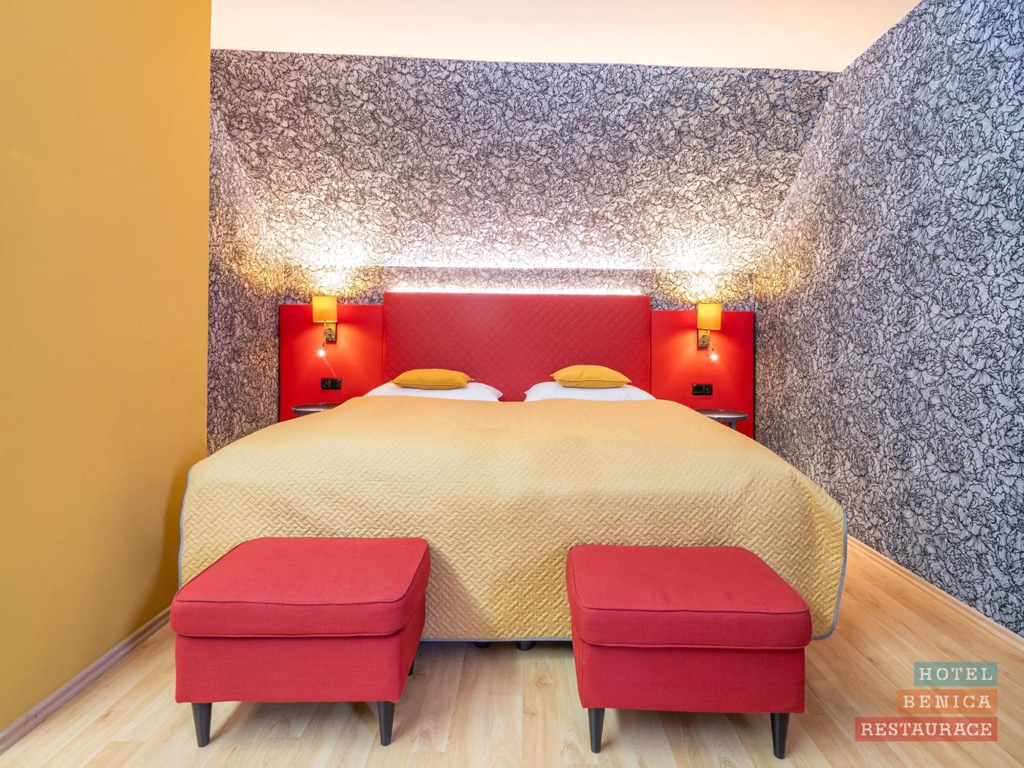 Hotel Benica Benesov  Kültér fotó