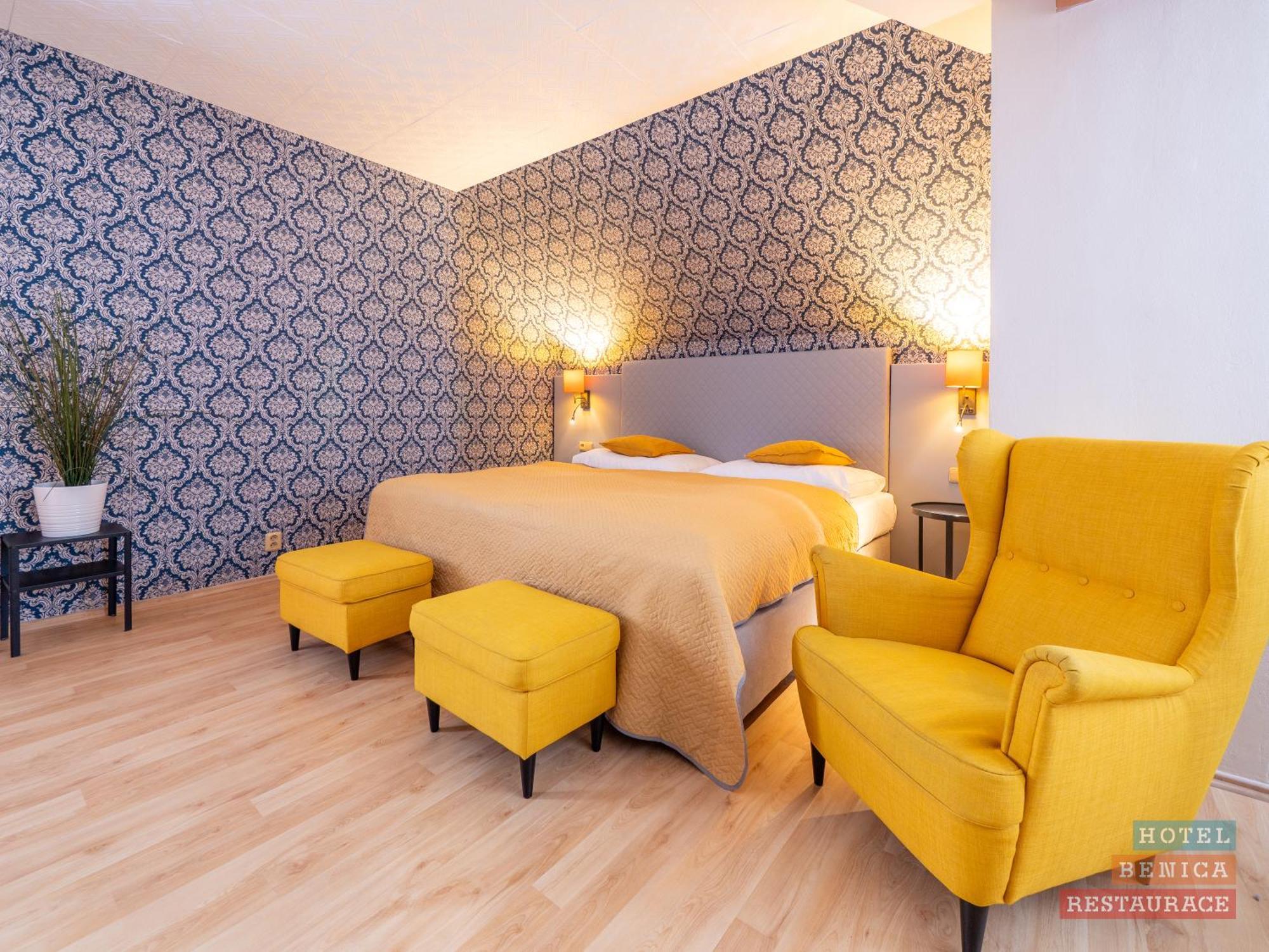 Hotel Benica Benesov  Kültér fotó