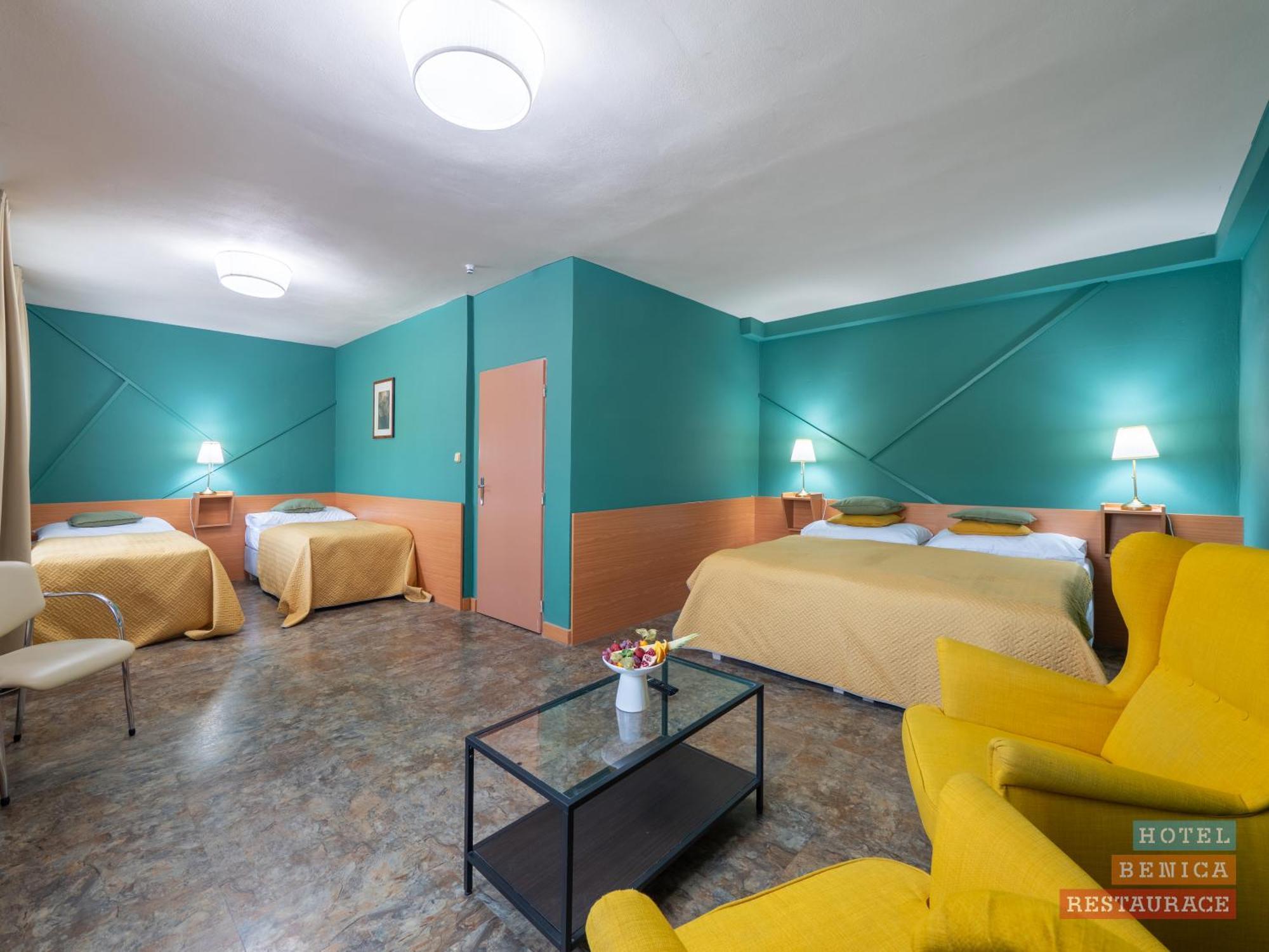 Hotel Benica Benesov  Kültér fotó