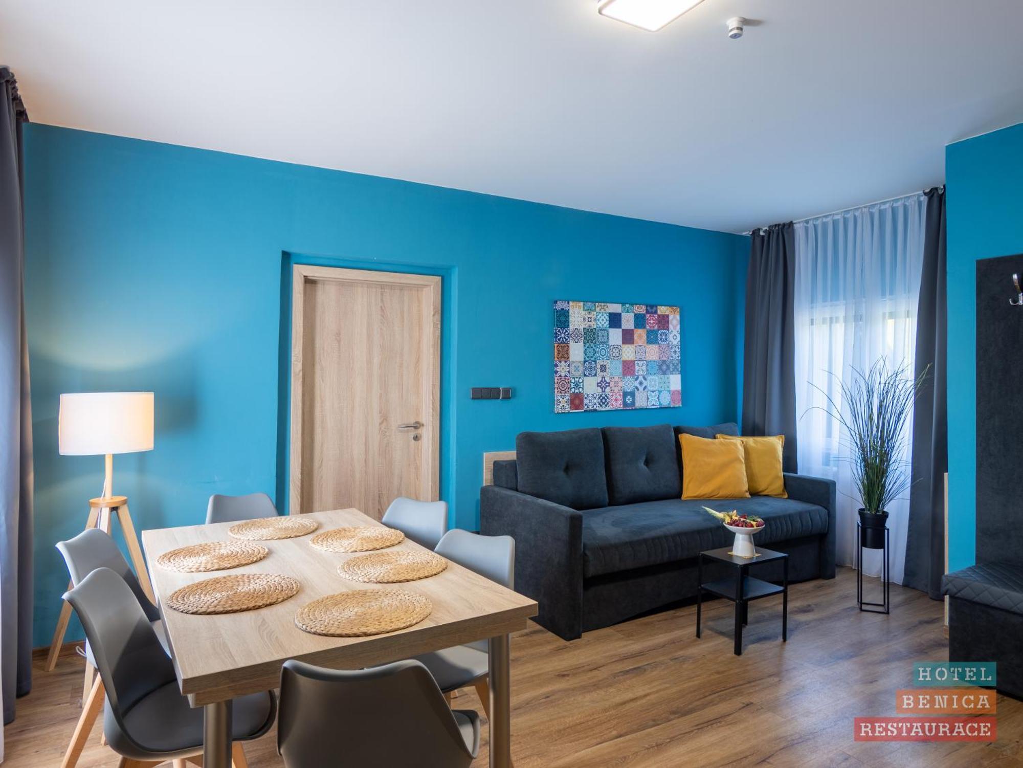 Hotel Benica Benesov  Kültér fotó